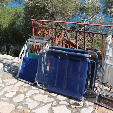 Δωμάτια Κόκκινος Πύργος Пломарион Экстерьер фото