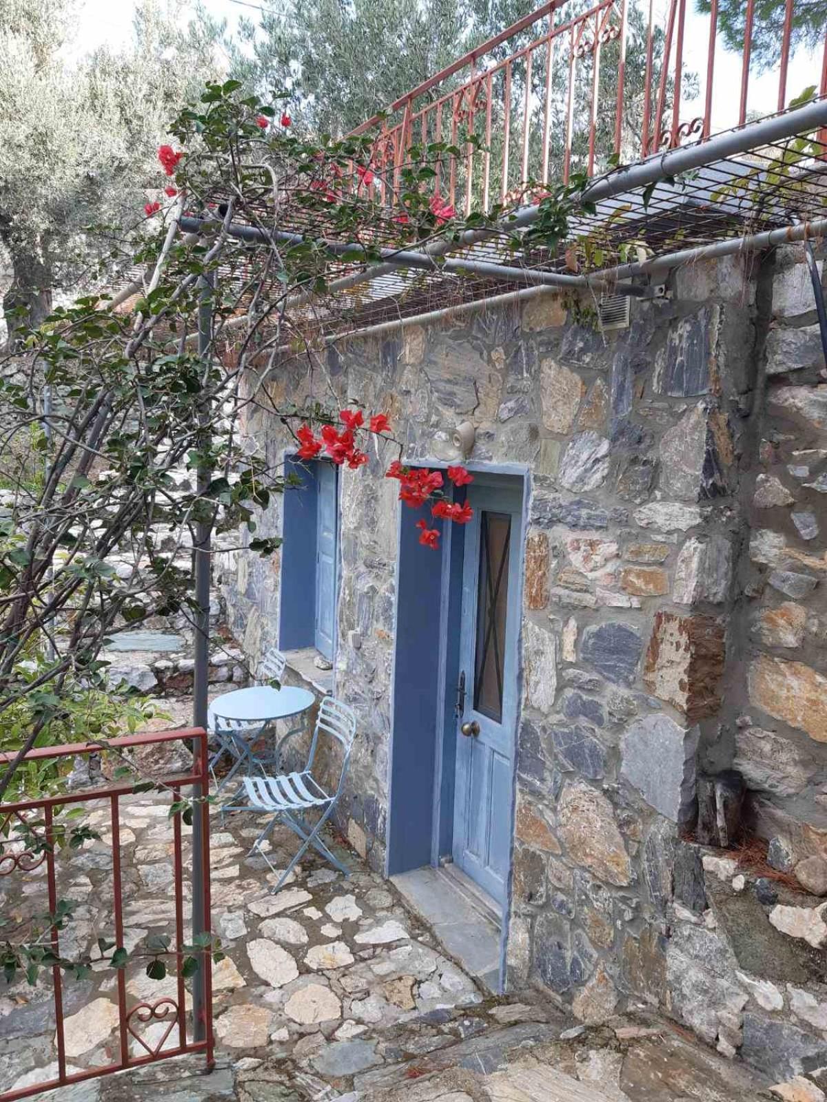 Δωμάτια Κόκκινος Πύργος Пломарион Экстерьер фото