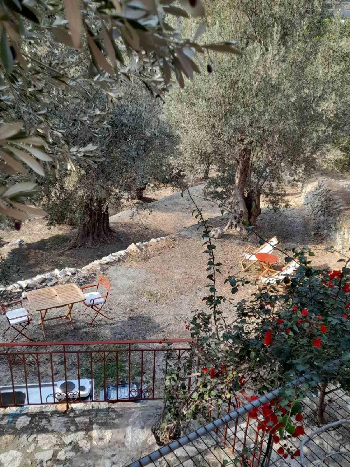 Δωμάτια Κόκκινος Πύργος Пломарион Экстерьер фото